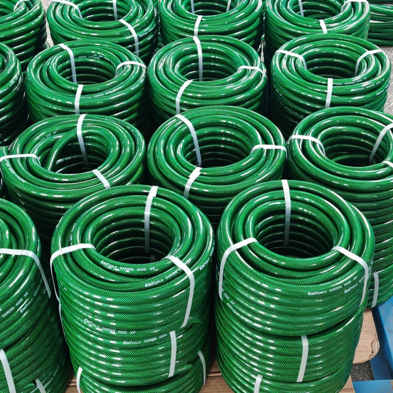 Садовый шланг из ПВХ